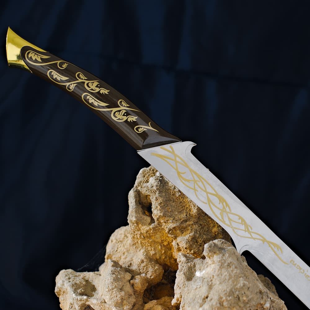 Hadhafang, sabre d'Arwen Undómiel, l'Étoile du Soir #Terressens