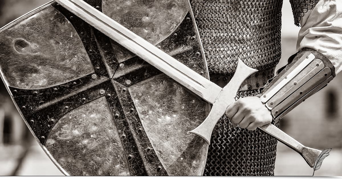 Epee Medievale Et De Chevalier Templier Terressens