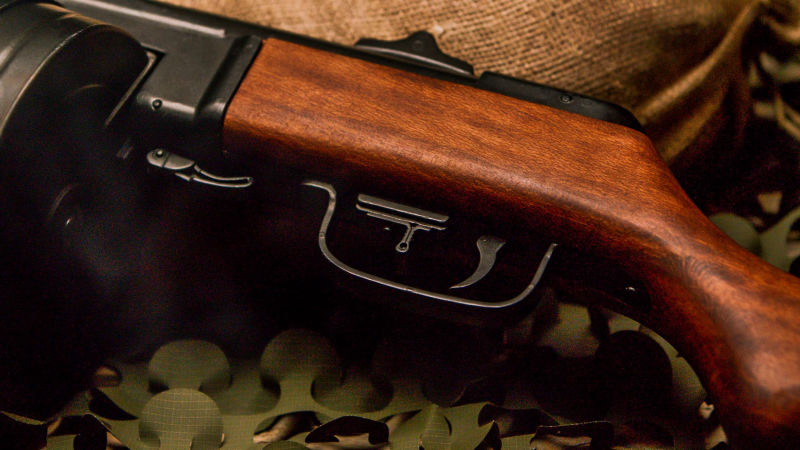 Pistolet-mitrailleur soviétique PPSh-41 #Terressens Pistolet-mitrailleur soviétique PPSh-41 #Terressens