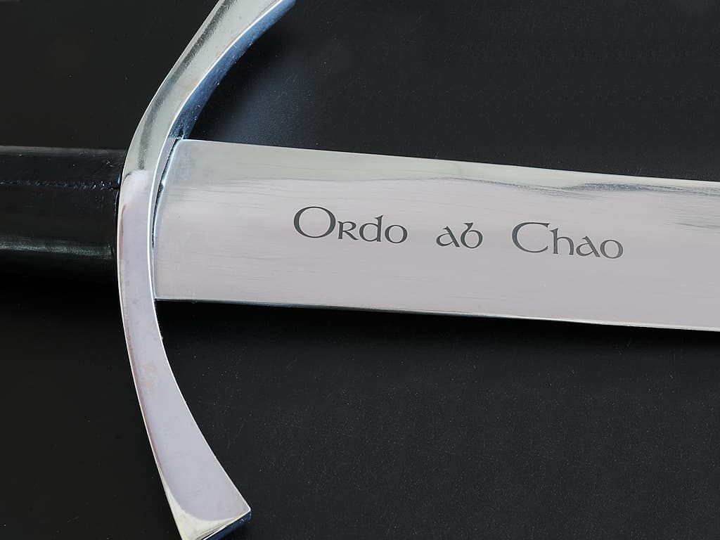 Gravure personnalisée sur une épée ou une dague #Terressens