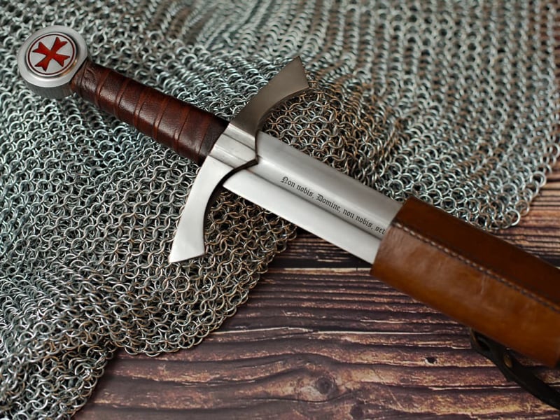 Gravure personnalisée sur une épée ou une dague #Terressens