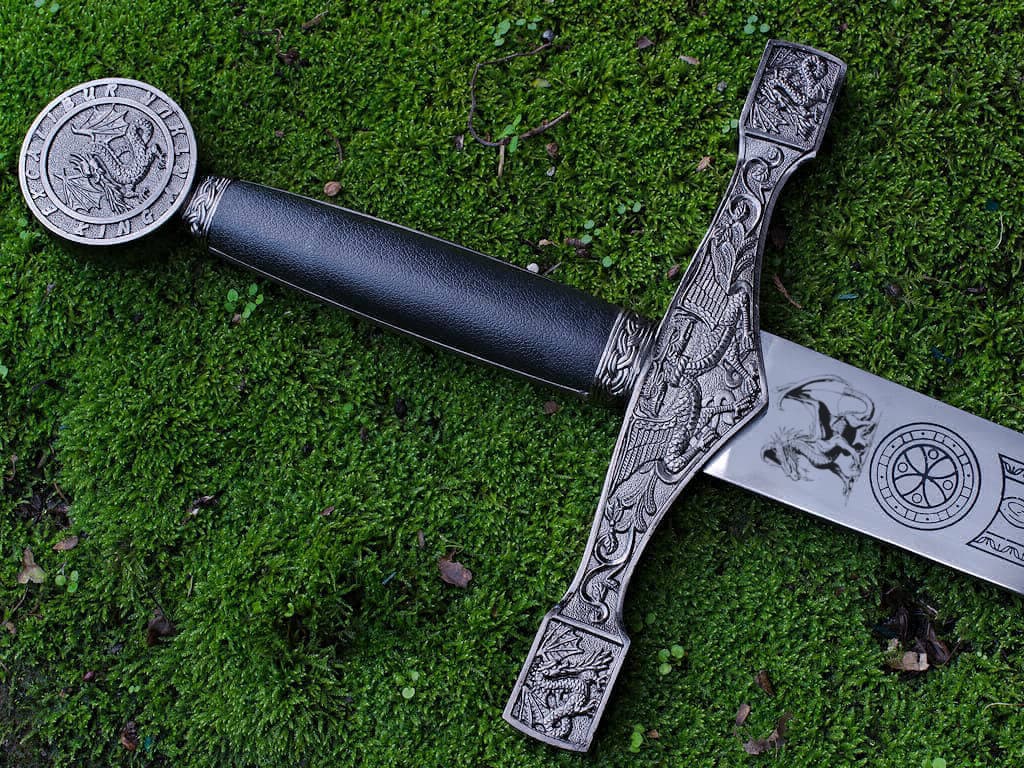 Gravure personnalisée sur une épée ou une dague #Terressens