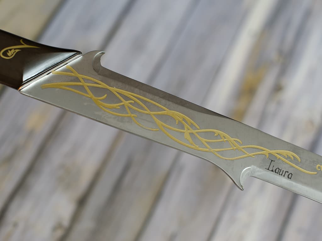 Gravure personnalisée sur une épée ou une dague #Terressens