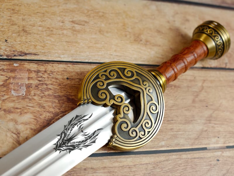 Gravure personnalisée sur une épée ou une dague #Terressens