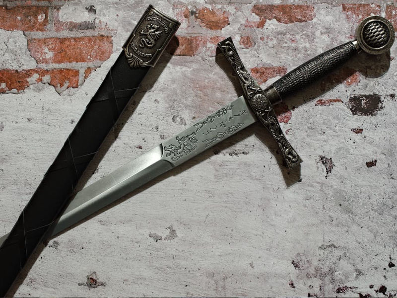 Excalibur, l'Épée du roi Arthur, noir et argent #Terressens