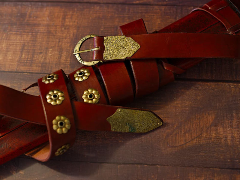 Épée médiévale forgée « Vicit semper » (toujours vainqueur) ⚔ #Terressens Épée médiévale forgée « Vicit semper » (toujours vainqueur) ⚔ #Terressens