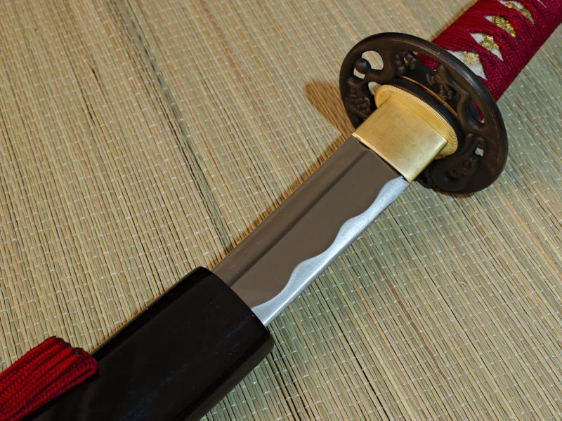 Wakizashi aiguisé Ake (朱, rouge sang), ito et sageo rouge sombre #Terressens