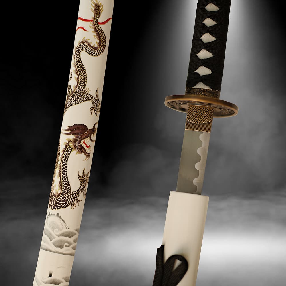 Katana avec dragon mystérieux