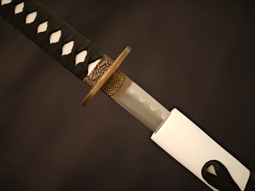 Katana de décoration « dragon mystérieux » #Terressens