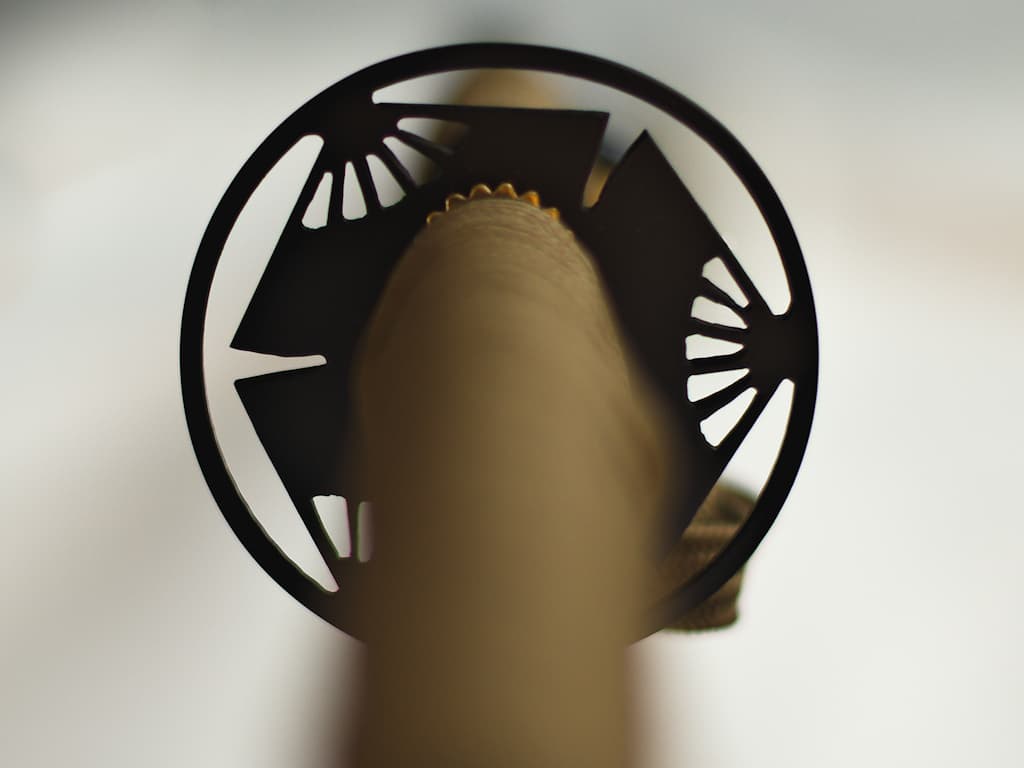 Tsuchi kara, katana aiguisé (土から, issu du terreau, de la terre) #Terressens Tsuchi kara, katana aiguisé (土から, issu du terreau, de la terre) #Terressens