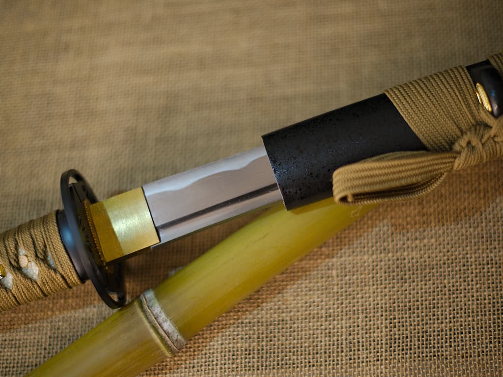 Tsuchi kara, katana aiguisé (土から, issu du terreau, de la terre) #Terressens Tsuchi kara, katana aiguisé (土から, issu du terreau, de la terre) #Terressens