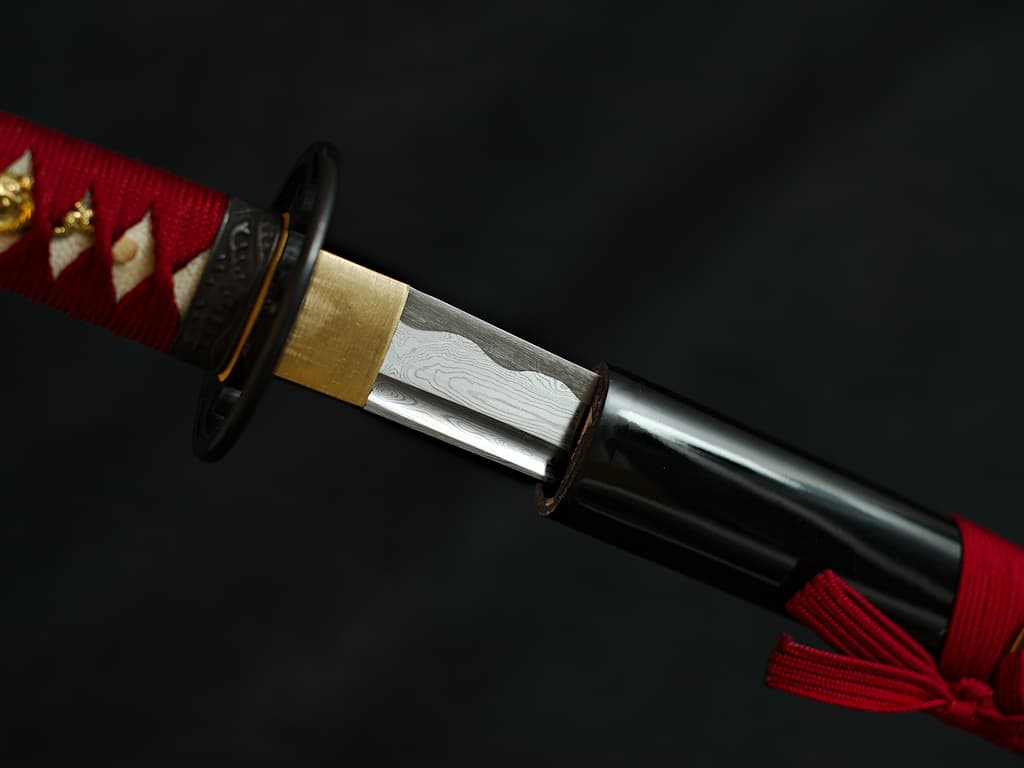 Katana aiguisé forge Damas « Ketsueki » (血液, sang), tressages rouges #Terressens