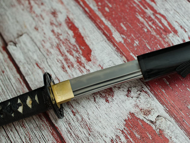 Katana « Tsuru » (鶴 grue du Japon), forge Kobuse, trempe sélective #Terressens Katana « Tsuru » (鶴 grue du Japon), forge Kobuse, trempe sélective #Terressens