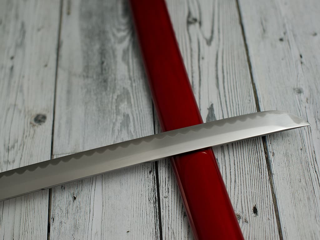 Katana aiguisé « ikazuchi » (雷 foudre, tonnerre), forge Shihomizue, trempe sélective, rouge et noir #Terressens