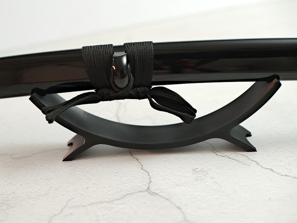 Support de katana « Sutairisshu » (スタイリッシュ, design, stylé, élégant), une place #Terressens Support de katana « Sutairisshu » (スタイリッシュ, design, stylé, élégant), une place #Terressens