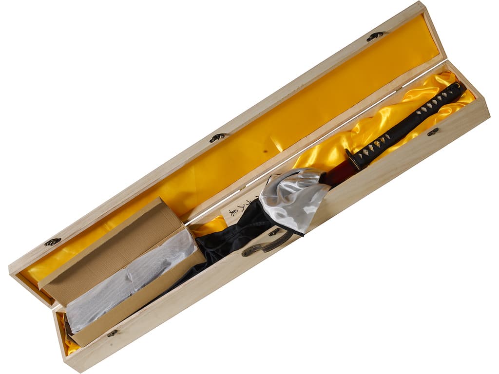 Katana aiguisé « Kirinketsu » (麒麟血 sang de dragon), Soshu Kitae, trempe sélective #Terressens Katana aiguisé « Kirinketsu » (麒麟血 sang de dragon), Soshu Kitae, trempe sélective #Terressens