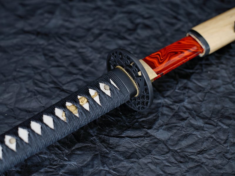 Katana aiguisé « Yougan » (溶岩 lave), lame en acier 1045 rouge et noir #Terressens