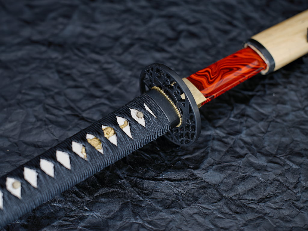 Katana aiguisé « Yougan » (溶岩 lave), lame en acier 1045 rouge et noir #Terressens