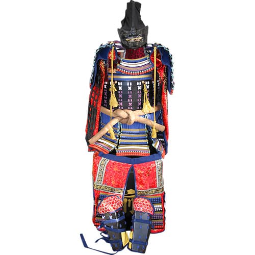 Montage de l'armure de samouraï rouge : pose du masque (mempō)