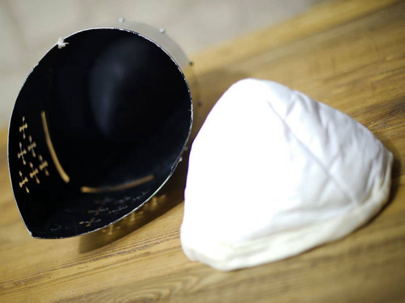 Heaume médiéval de chevalier templier avec protection matelassée Heaume médiéval de chevalier templier avec protection matelassée