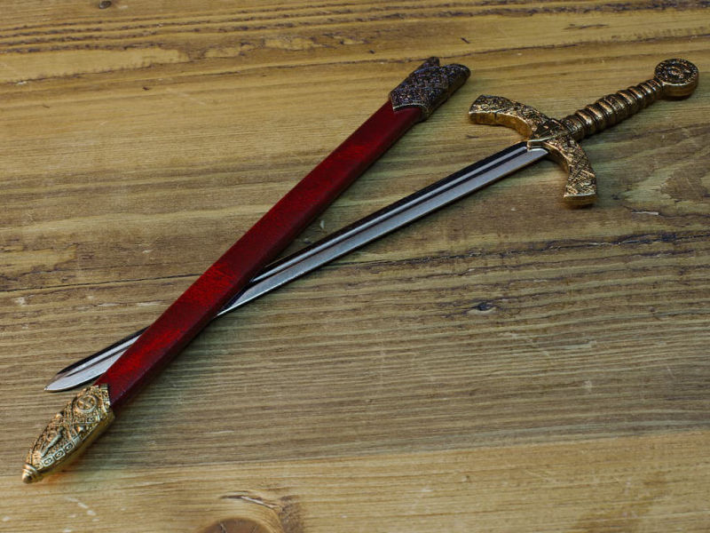 Coupe-paper épée D'Arya Stark - Lame Acier 440, Présentoir Inclus - Collection Game Of Thrones