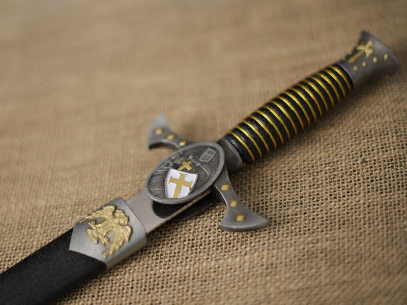 Dague templière symbolique #Terressens Dague templière symbolique #Terressens