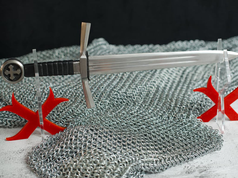 Support de présentation pour épée templière en plexiglas avec croix pattée rouge #Terressens